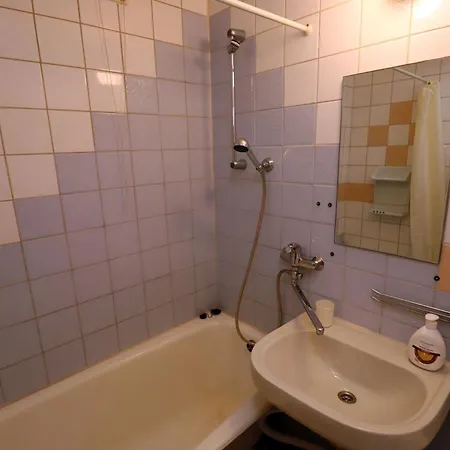 公寓 Song Festival Apartment, 5-10 Min From Bus/airport 塔林
