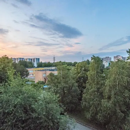 Song Festival Apartment, 5-10 Min From Bus/airport 公寓 塔林
